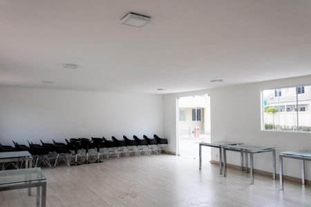 Apartamento para alugar com 32m², 2 quartos e 1 vagaÁrea comum - Salão de festas
