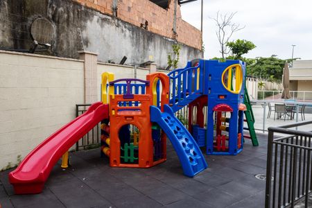 Apartamento para alugar com 32m², 2 quartos e 1 vagaÁrea comum - Playground