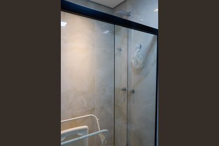 Apartamento à venda com 62m², 2 quartos e 2 vagas Apartamento à venda com 62m², 2 quartos e 2 vagasBanheiro da Suíte 1