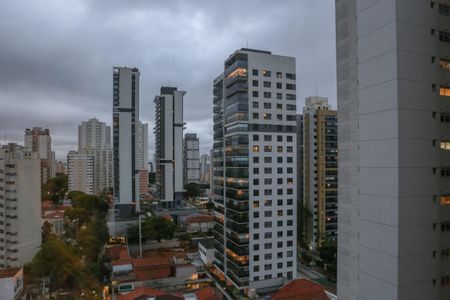 Apartamento à venda com 69m², 2 quartos e 3 vagas Apartamento à venda com 69m², 2 quartos e 3 vagasVista da Sacada