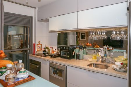 Apartamento à venda com 69m², 2 quartos e 3 vagas Apartamento à venda com 69m², 2 quartos e 3 vagasCozinha