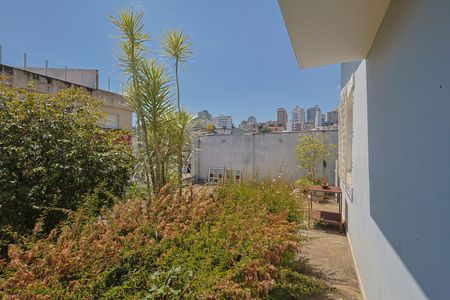 Casa à venda com 200m², 3 quartos e 2 vagasEntrada