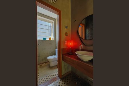 Casa à venda com 200m², 3 quartos e 2 vagasLavabo