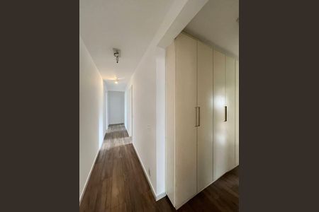 Apartamento à venda com 261m², 4 quartos e 4 vagas