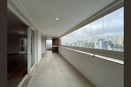 Apartamento à venda com 261m², 4 quartos e 4 vagas