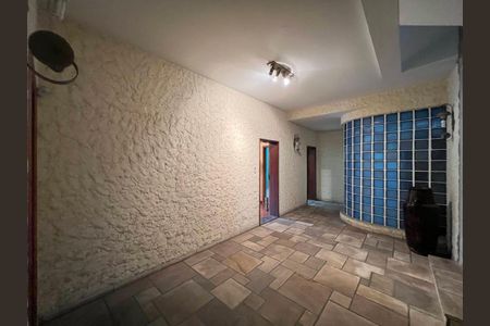 Casa à venda com 726m², 4 quartos e 8 vagas