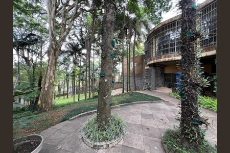 Casa à venda com 726m², 4 quartos e 8 vagas
