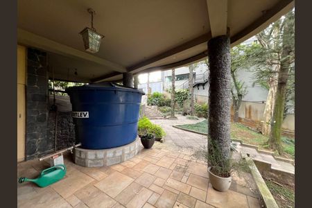 Casa à venda com 726m², 4 quartos e 8 vagas