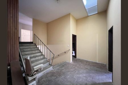 Casa à venda com 726m², 4 quartos e 8 vagas