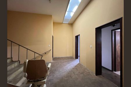 Casa à venda com 726m², 4 quartos e 8 vagas