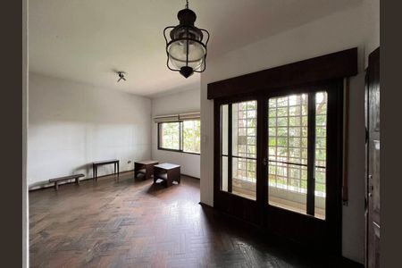 Casa à venda com 726m², 4 quartos e 8 vagas