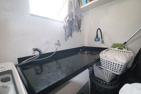 Apartamento à venda com 100m², 2 quartos e 1 vagaÁrea de Serviço