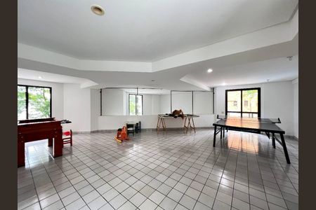Apartamento à venda com 3 quartos, 156m² em Vila Suzana, São Paulo