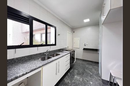 Apartamento à venda com 156m², 3 quartos e 3 vagas