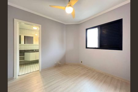 Apartamento à venda com 156m², 3 quartos e 3 vagas