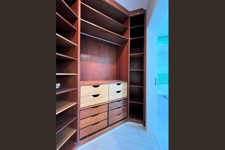 Apartamento à venda com 156m², 3 quartos e 3 vagas