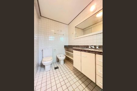 Apartamento à venda com 156m², 3 quartos e 3 vagas