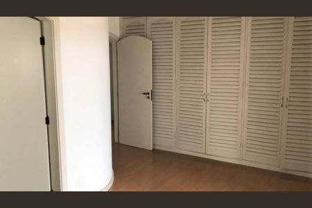 Casa à venda com 3 quartos, 496m² em Jardim Marajoara, São Paulo