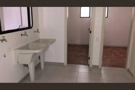 Casa à venda com 3 quartos, 496m² em Jardim Marajoara, São Paulo
