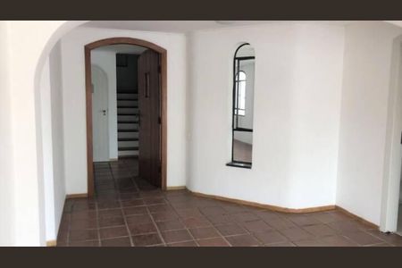 Casa à venda com 3 quartos, 496m² em Jardim Marajoara, São Paulo