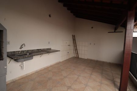 Casa à venda com 212m², 3 quartos e 2 vagas Casa à venda com 212m², 3 quartos e 2 vagasÁrea gourmet