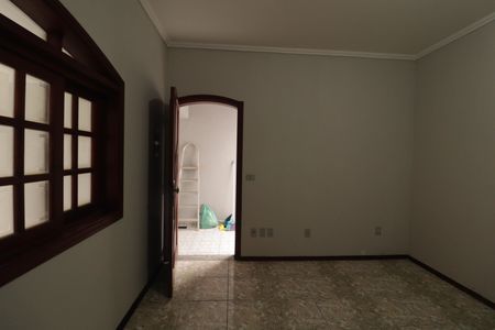Sala de casa à venda com 3 quartos, 212m² em Medeiros, Jundiaí
