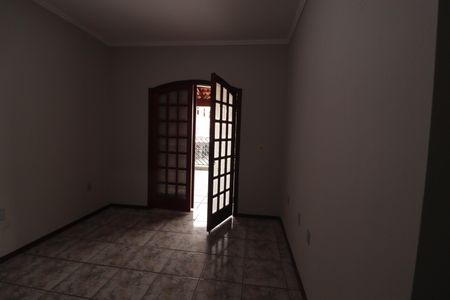 Casa à venda com 212m², 3 quartos e 2 vagas Casa à venda com 212m², 3 quartos e 2 vagasSuíte