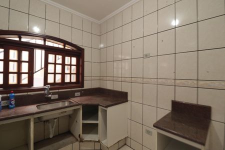 Casa à venda com 212m², 3 quartos e 2 vagas Casa à venda com 212m², 3 quartos e 2 vagasCozinha