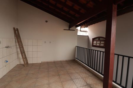 Casa à venda com 212m², 3 quartos e 2 vagas Casa à venda com 212m², 3 quartos e 2 vagasÁrea gourmet