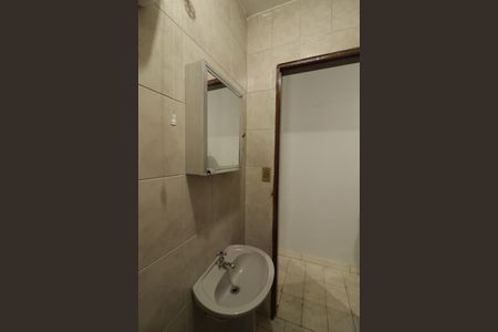 Casa à venda com 212m², 3 quartos e 2 vagas Casa à venda com 212m², 3 quartos e 2 vagasEdícula