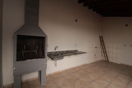 Casa à venda com 212m², 3 quartos e 2 vagas Casa à venda com 212m², 3 quartos e 2 vagasÁrea gourmet