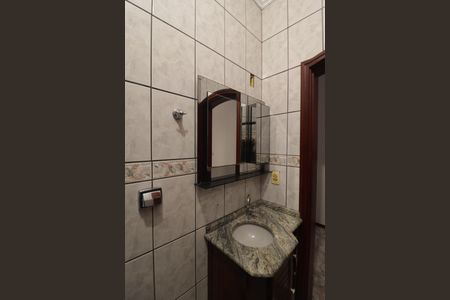 Casa à venda com 212m², 3 quartos e 2 vagas Casa à venda com 212m², 3 quartos e 2 vagasSuíte