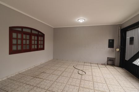 Casa à venda com 212m², 3 quartos e 2 vagas Casa à venda com 212m², 3 quartos e 2 vagasGaragem
