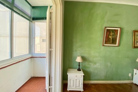 Apartamento à venda com 135m², 2 quartos e 2 vagas Apartamento à venda com 135m², 2 quartos e 2 vagasQuarto 2