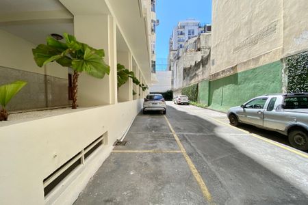Apartamento à venda com 135m², 2 quartos e 2 vagas Apartamento à venda com 135m², 2 quartos e 2 vagasGaragem