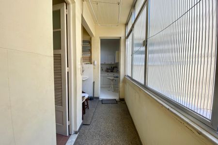 Apartamento à venda com 135m², 2 quartos e 2 vagas Apartamento à venda com 135m², 2 quartos e 2 vagasCorredor