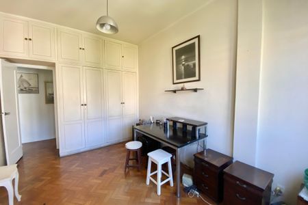Apartamento à venda com 135m², 2 quartos e 2 vagas Apartamento à venda com 135m², 2 quartos e 2 vagasQuarto 1