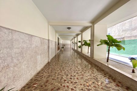 Apartamento à venda com 135m², 2 quartos e 2 vagas Apartamento à venda com 135m², 2 quartos e 2 vagasHall de entrada