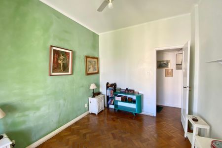 Apartamento à venda com 135m², 2 quartos e 2 vagas Apartamento à venda com 135m², 2 quartos e 2 vagasQuarto 2