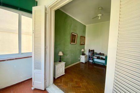 Apartamento à venda com 135m², 2 quartos e 2 vagas Apartamento à venda com 135m², 2 quartos e 2 vagasQuarto 2