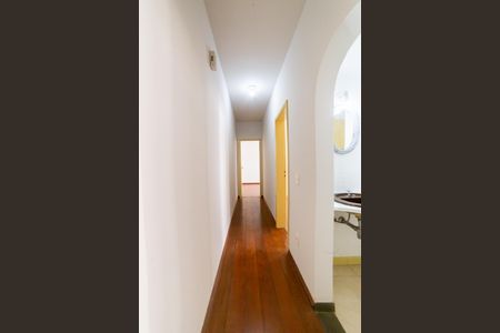Corredor de apartamento à venda com 2 quartos, 75m² em Funcionários, Belo Horizonte