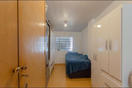 Casa à venda com 235m², 6 quartos e 2 vagas Casa à venda com 235m², 6 quartos e 2 vagasQuarto 2 Casa 2