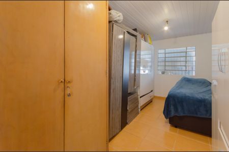 Casa à venda com 235m², 6 quartos e 2 vagas Casa à venda com 235m², 6 quartos e 2 vagasQuarto 2 Casa 2