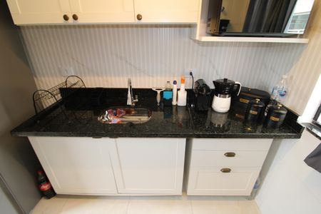 Apartamento à venda com 46m², 2 quartos e 1 vagaSala/Cozinha