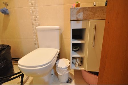 Casa de condomínio à venda com 90m², 2 quartos e 1 vagaBanheiro da Suíte 2