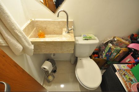 Casa de condomínio à venda com 90m², 2 quartos e 1 vagaLavabo