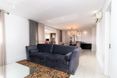 Sala de TV de apartamento para alugar com 3 quartos, 143m² em Cristo Rei, Curitiba