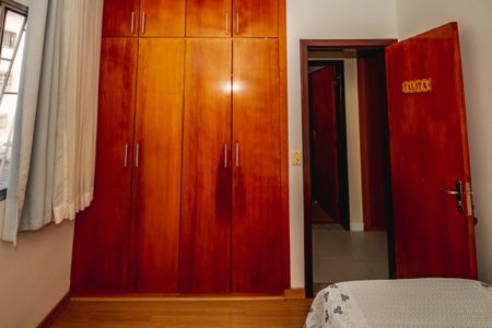 Apartamento à venda com 75m², 3 quartos e 1 vagaQuarto 2