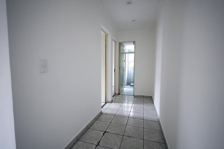 Corredor de apartamento para alugar com 2 quartos, 44m² em Parque Erasmo Assunção, Santo André