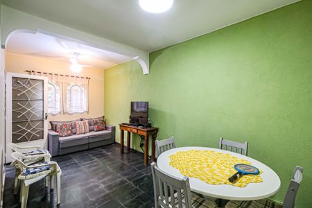 Sala de casa para alugar com 2 quartos, 135m² em Conjunto Residencial Butanta, São Paulo